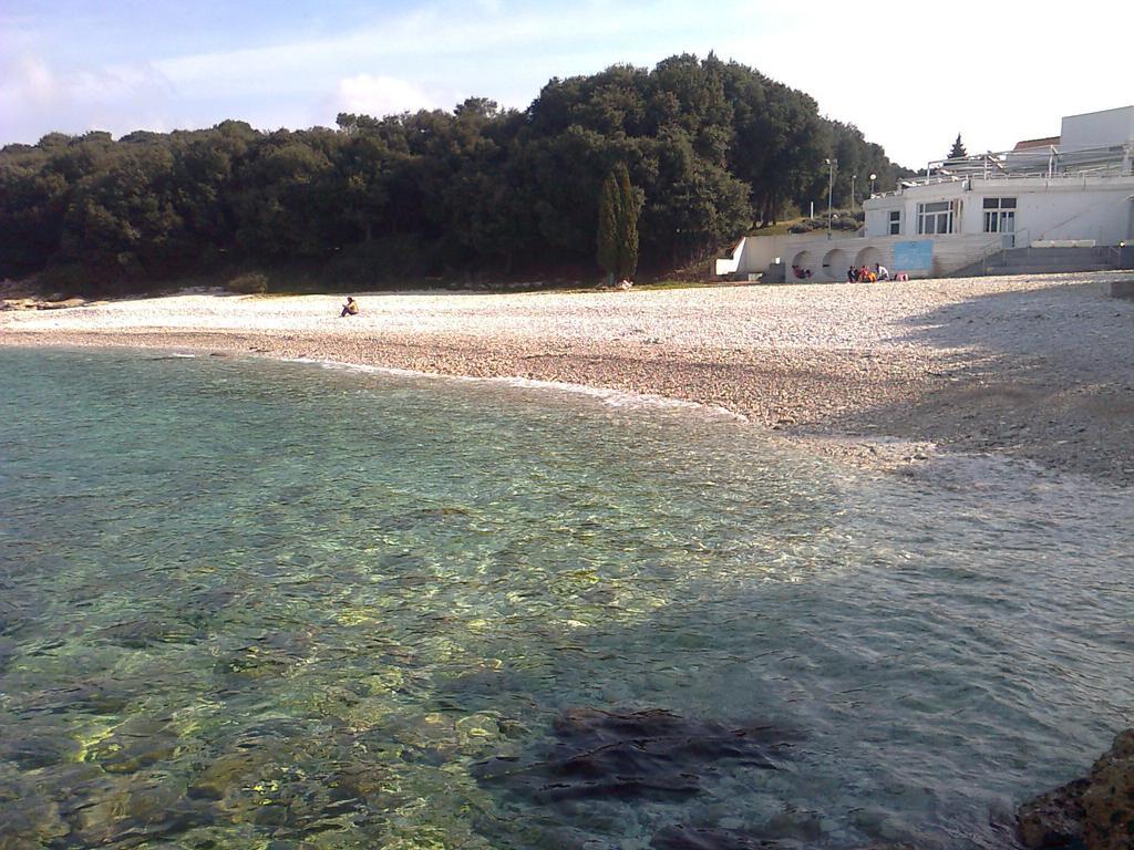 Apartment For Holidays In Pola Esterno foto
